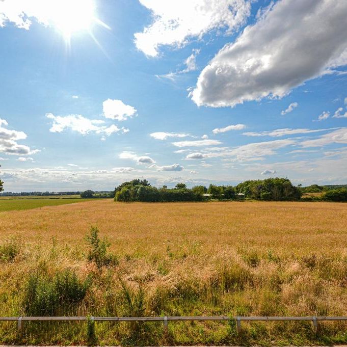 4 bedroom detached house to rent - Photo 1