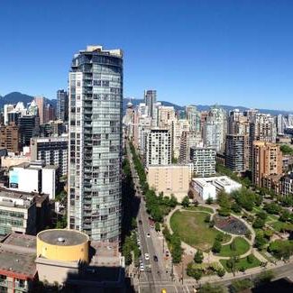 Skyview Condo - 27th Floor With Amazing View - Photo 1