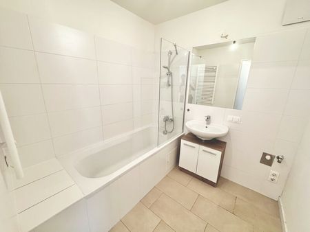 BALKONTRAUM | EXKLUSIVE, HELLE 2 ZIMMER | HOCHWERTIGE AUSSTATTUNG | TOPLAGE IN U-BAHN-NÄHE - Foto 5