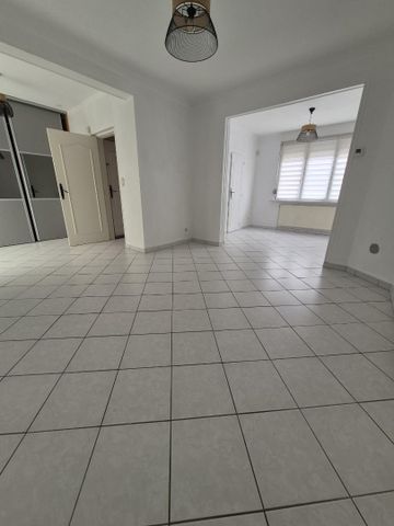Location Maison 5 pièces 109m² CAUDRY 59540 - Photo 2