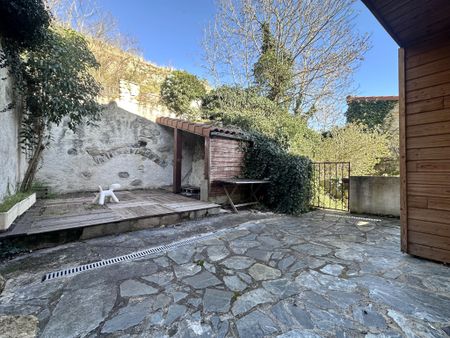 Location Maison 4 pièces 105m² CHANONAT 63450 - Photo 5