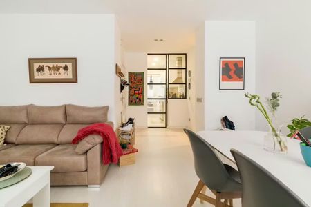 Calle de Pamplona, Madrid, Community of Madrid 28039 - Photo 2