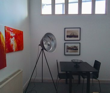 1 Bed Flat, Battersea Bridge Road, SW11 - Photo 2