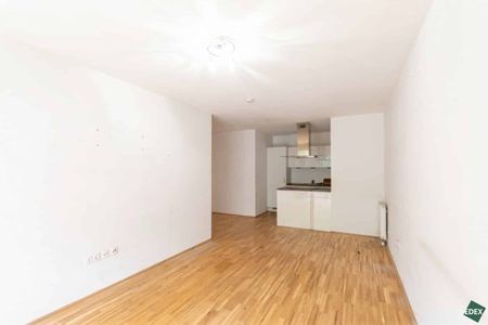 Attractive apartment with a balcony and storage room on the third floor with elevator access near Denglerpark - Photo 3