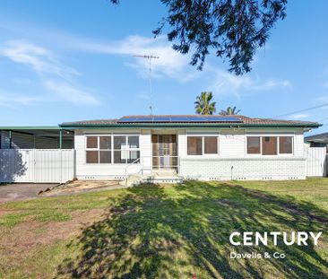 Three Bedroom Updated Home! - Photo 2