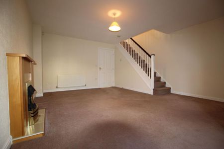 3 bedroom semi-detached house to rent - Photo 2
