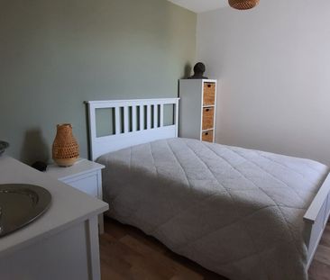 Location Appartement 2 pièces 48m² - Photo 3