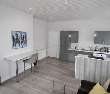 1 bedroom in a flat share to rent - Photo 6