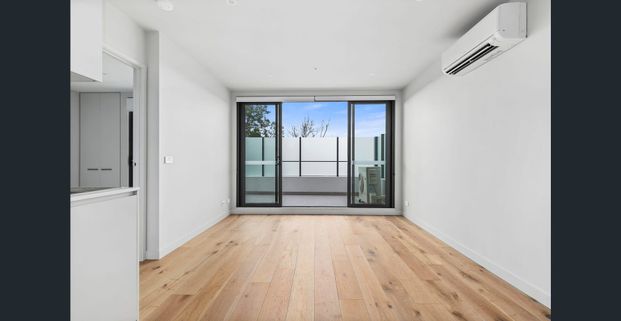 Modern 2B1B1CP Apartment Living in a Convenient Bentleigh within McKinnon Secondary College - Photo 1