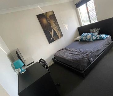 Loganlea - Photo 1