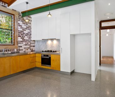 Character filled semi in premier setting - Photo 1