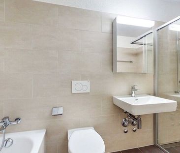 Appartement moderne dans un endroit calme mais central - Photo 1