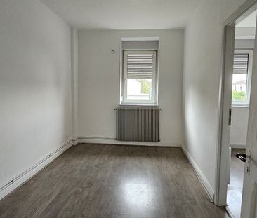Location Appartement 3 pièces 53m² MULHOUSE 68100 - Photo 3