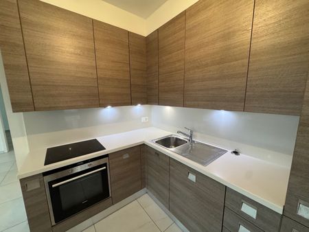 2.5 Zimmer, 77 m², 1. Stock - Foto 2