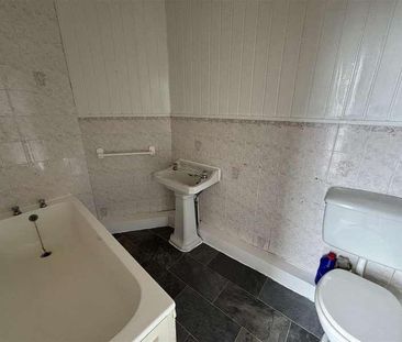 Albert Road, Saltash, PL12 - Photo 2