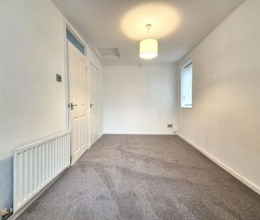 1 bedroom semi-detached house to rent - Photo 3