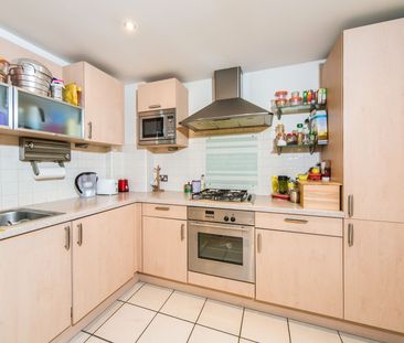 2 bedroom apartment to rent - Photo 6