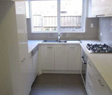 9/16 Type Street, Richmond VIC 3121 - Townhouse For Rent | Domain - Photo 5