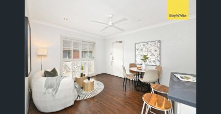 Stylish & Sun-Filled Living in a Convenient Location - Photo 2