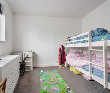 3 bedroom apartment to rent - Photo 5