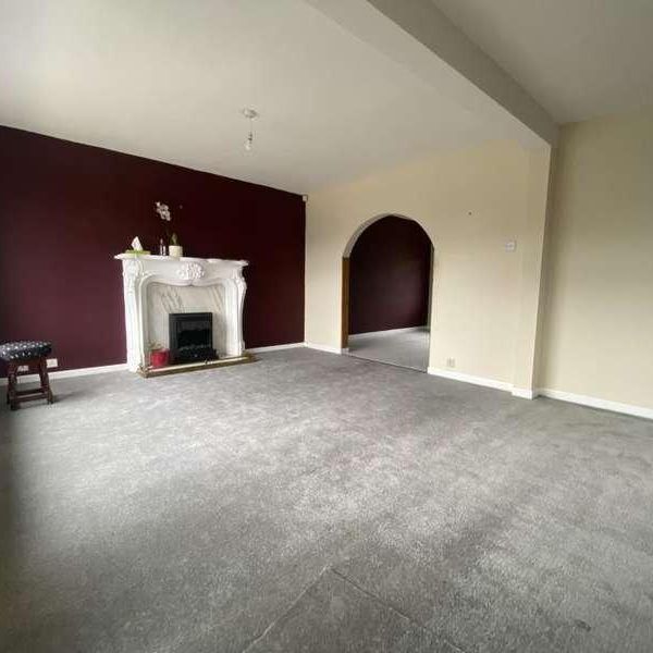 Beechwood Drive, Royton, Oldham, OL2 - Photo 1