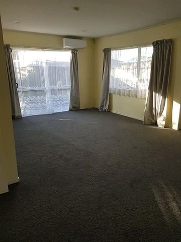 *** 3BDRM - Available 5th January 2026*** - Photo 2