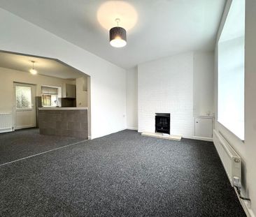 2 bedroom property to rent - Photo 1