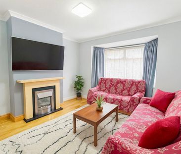 4 bedroom House To Let Total Size: 1238 SQ FT - Photo 1