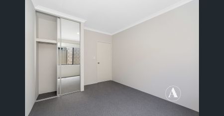 MOVE-IN READY PERFECTION: PURE STYLE & SPACE ON VELVET VISTA - Photo 4