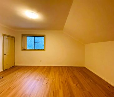 Renovated 3 bedrooms, double storeys apartment - Photo 6