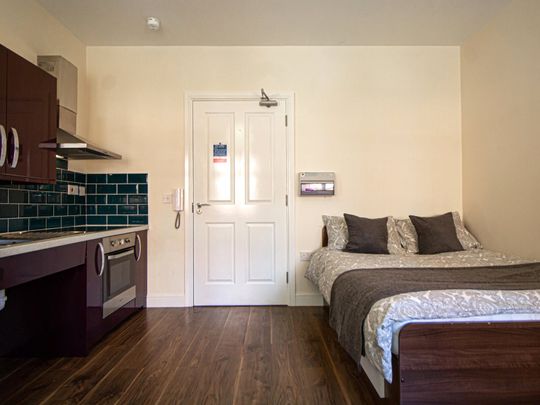 Apt 16, Clarendon House - Photo 1