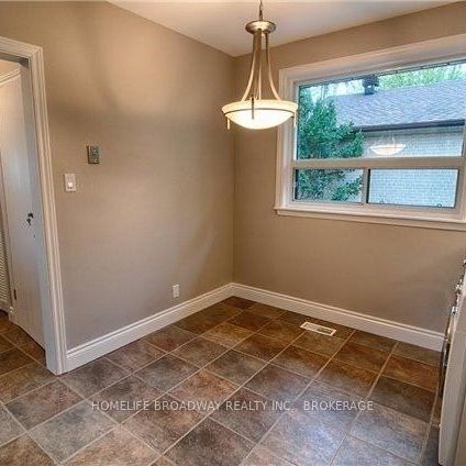 For Lease - 381 Taylor Mills Drive Unit# Main Floor, Richmond Hill, Ontario - Photo 1