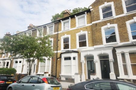 2 Bed Flat, Reighton Road, E5 - Photo 2