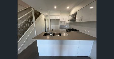 Elegant 3-Bedroom Home in Prime Location - Photo 4