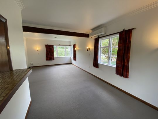 7 Bassett Road, Johnsonville - Photo 1