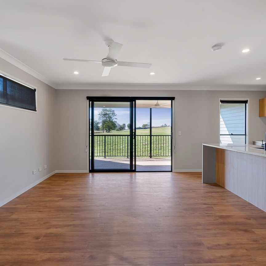 A Lifestyle of Serenity and Sophistication - Photo 1