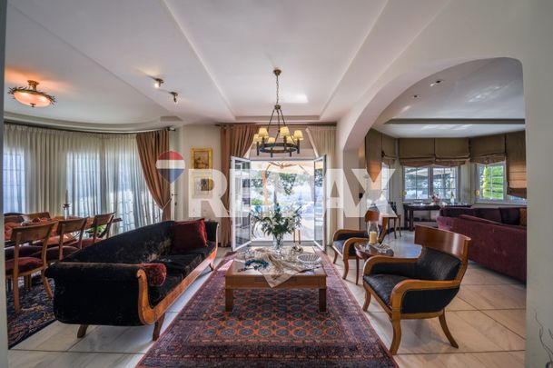 Πολυτελής Μονοκατοικία στο Πανόραμα - Photo 1