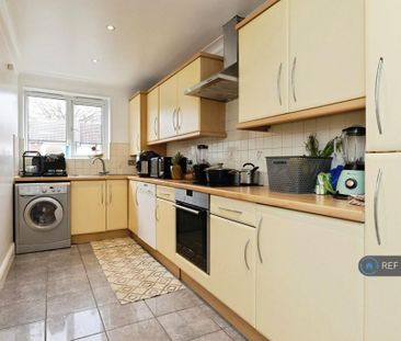 2 bedroom flat to rent - Photo 6