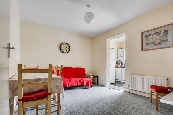 4 bedroom terraced house to rent - Photo 1