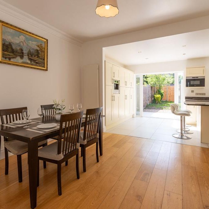 4 bedroom terraced house to rent - Photo 1