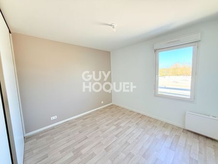 Location Appartement 3 pièces 70m² - Photo 4