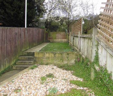 2 bedroom terraced house to rent - Photo 4