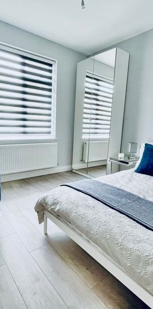 1 Bed Flat, Western Avenue, NW11 - Photo 1