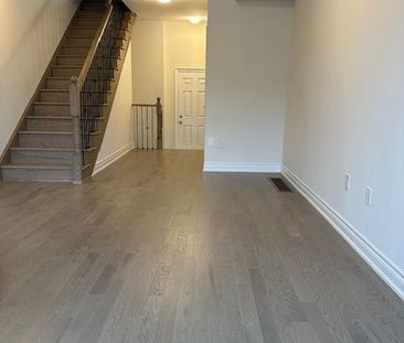 For Lease - 2906 Whites Road, Pickering, Ontario - Photo 2