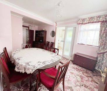 Semi-detached house to rent on - Photo 2