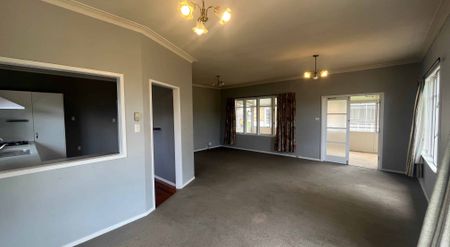 Sunny 3-bedroom house for rent!! - Photo 4