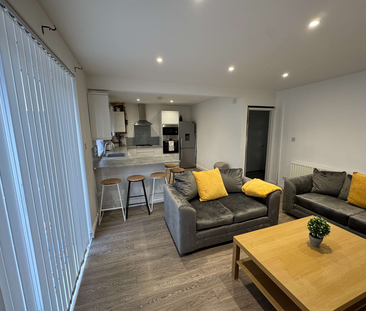 All Professional House Share - Bills Included - Cardiff Room 2 - Photo 1