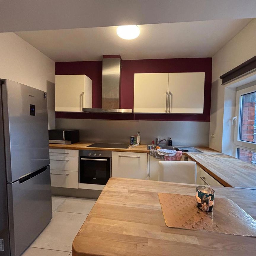 Appartement met twee slaapkamers in Liège - Photo 1