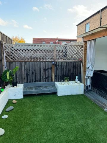 5 Bed Terraced House, Ansel Adams Way, HA2 - Photo 3