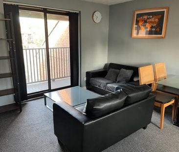 2 Bed Flat, Lenton, NG7 - Photo 4